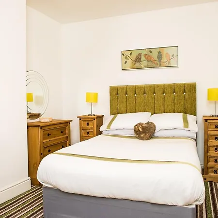 The Arches Apartment *
